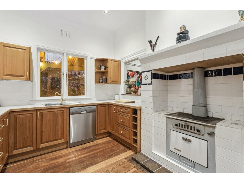 2 Springdale Road, Kalamunda WA 6076