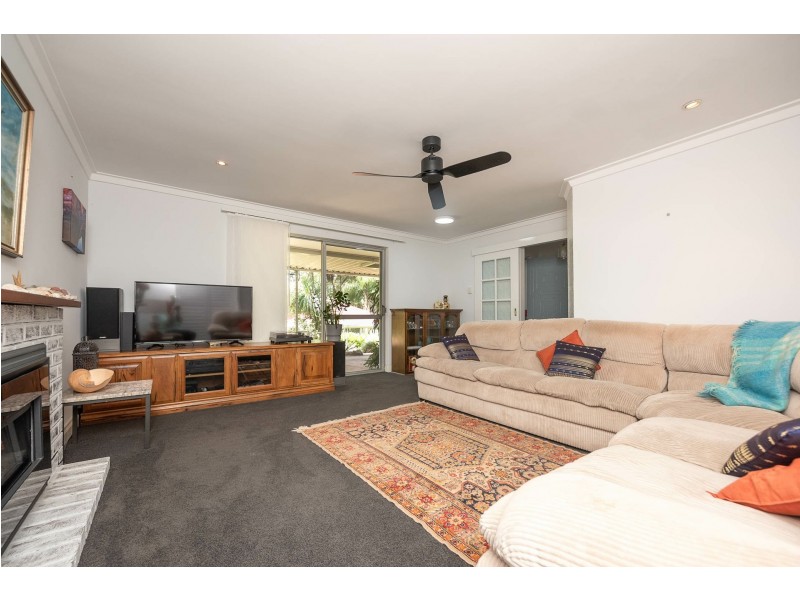 65 First Avenue, Bickley WA 6076