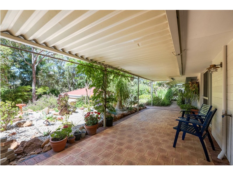 65 First Avenue, Bickley WA 6076