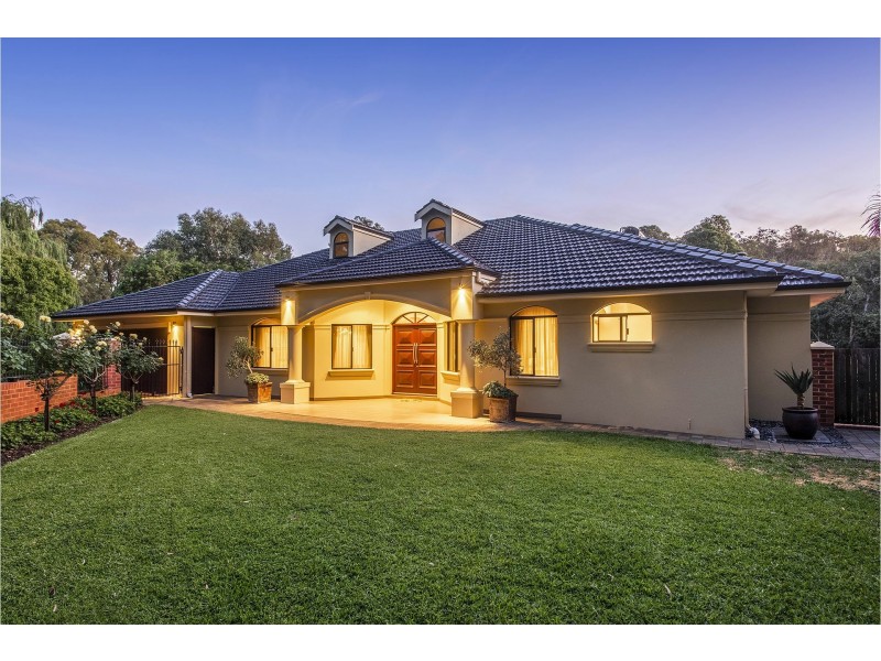 51 Coolinga Road, Lesmurdie WA 6076