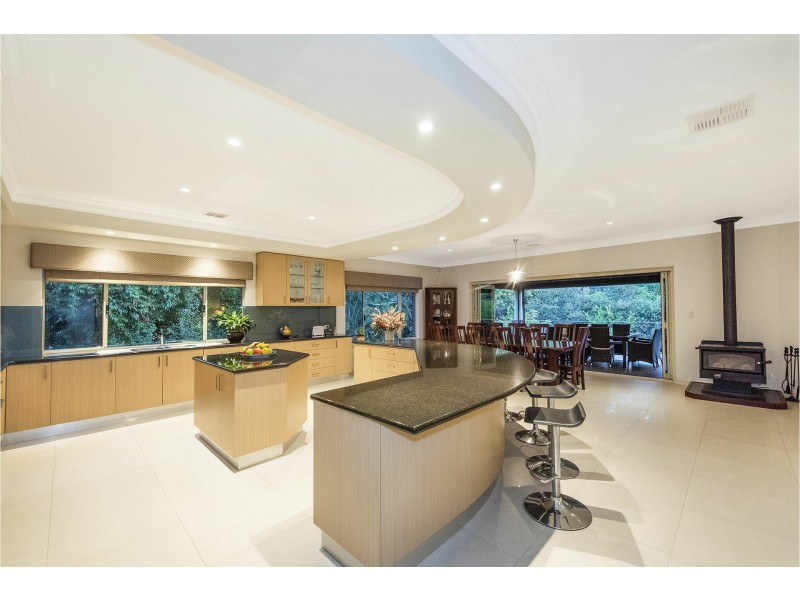 51 Coolinga Road, Lesmurdie WA 6076