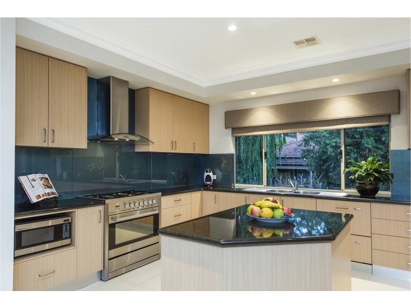 51 Coolinga Road, Lesmurdie WA 6076