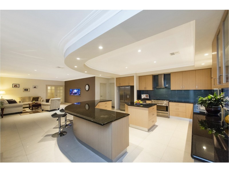 51 Coolinga Road, Lesmurdie WA 6076