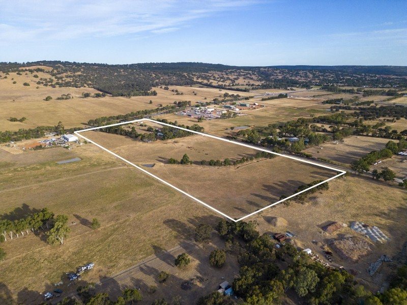 2 Warren Road, Bullsbrook WA 6084