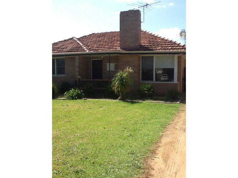 5 York Street, Forrestfield WA 6058