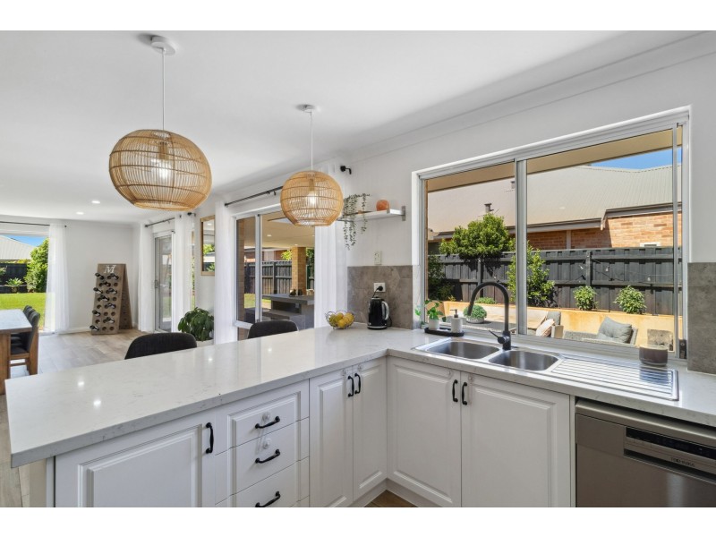 88 Bordeaux Lane, The Vines WA 6069