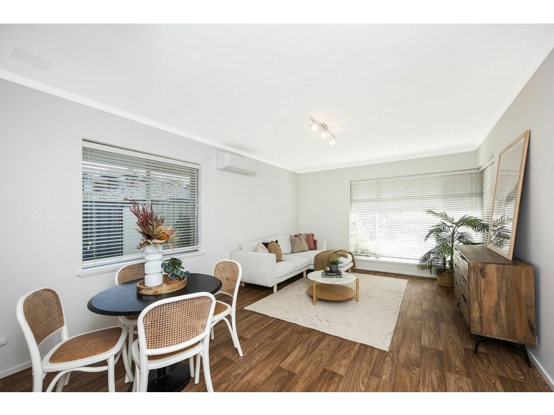 18A Mary Drive, Lesmurdie WA 6076