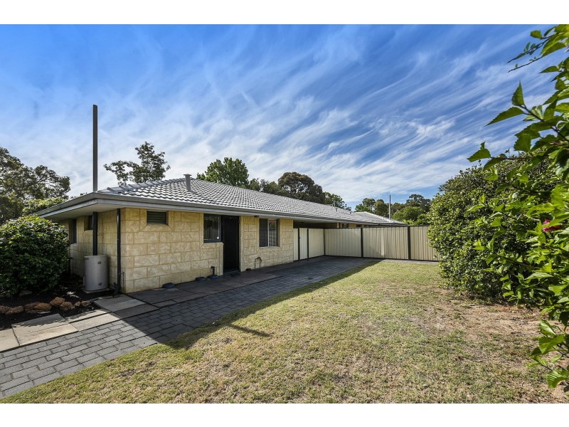18A Mary Drive, Lesmurdie WA 6076