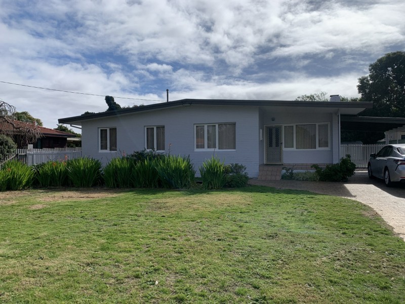 10 McNess Road, Kalamunda WA 6076