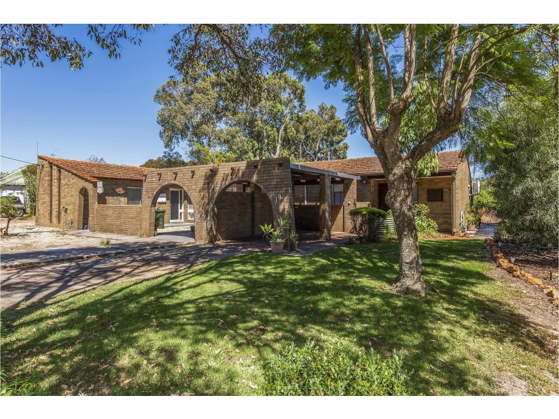 19B Railway Road, Kalamunda WA 6076