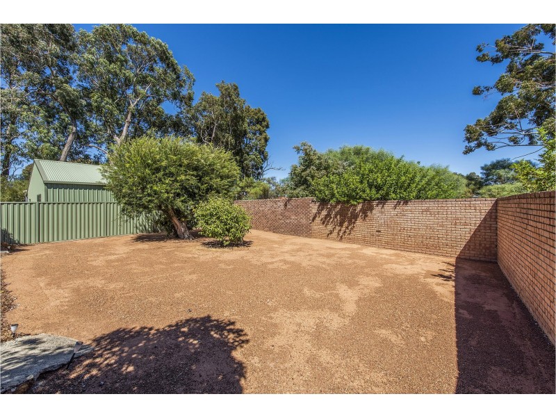 19B Railway Road, Kalamunda WA 6076