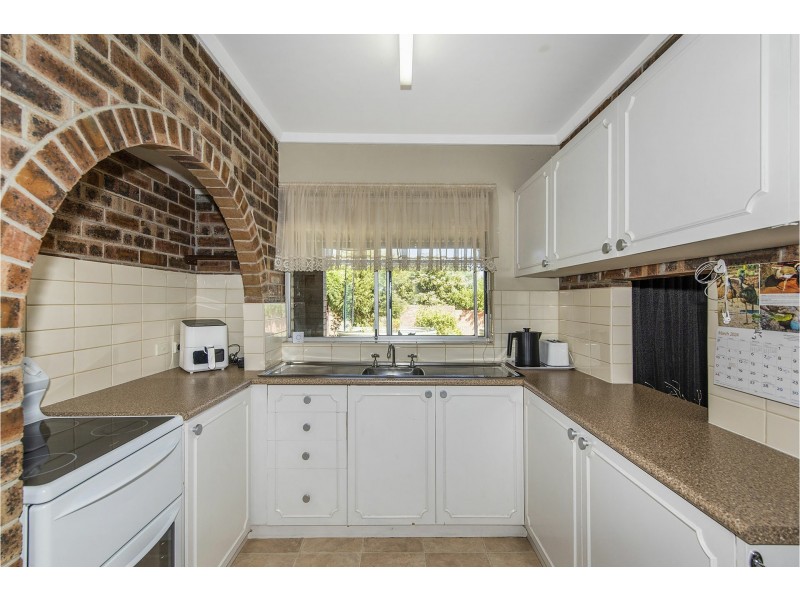 19B Railway Road, Kalamunda WA 6076