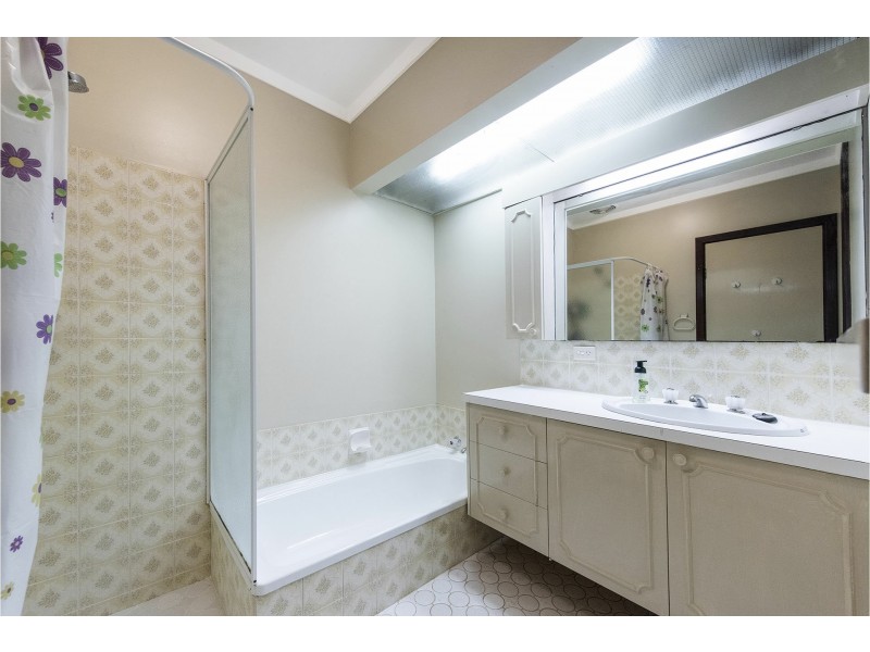 19B Railway Road, Kalamunda WA 6076