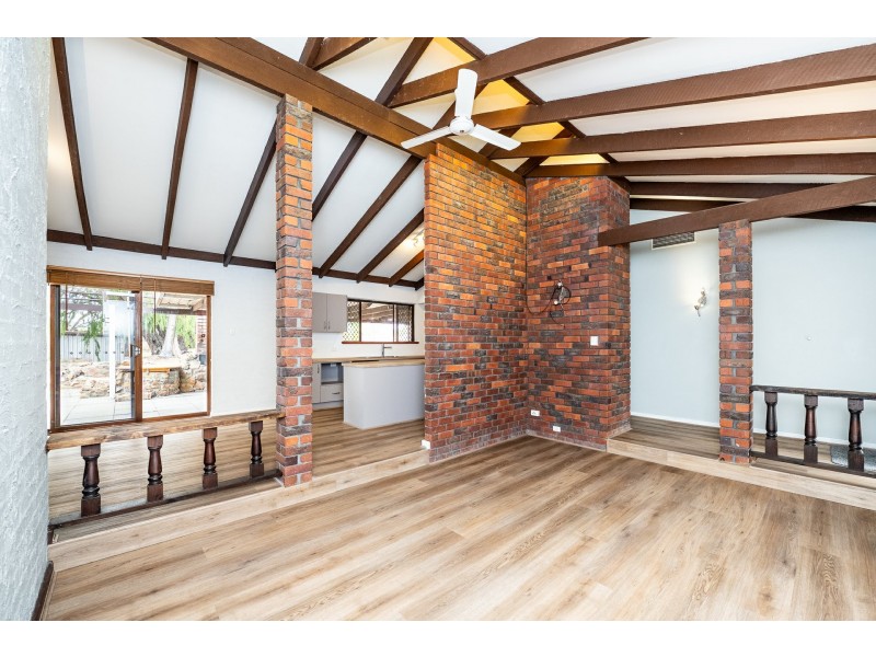 30 Stirling Crescent, High Wycombe WA 6057