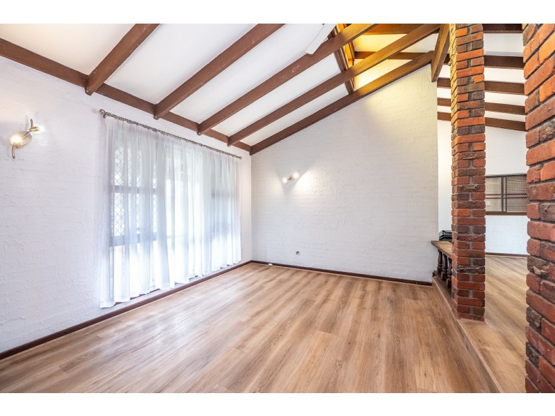 30 Stirling Crescent, High Wycombe WA 6057