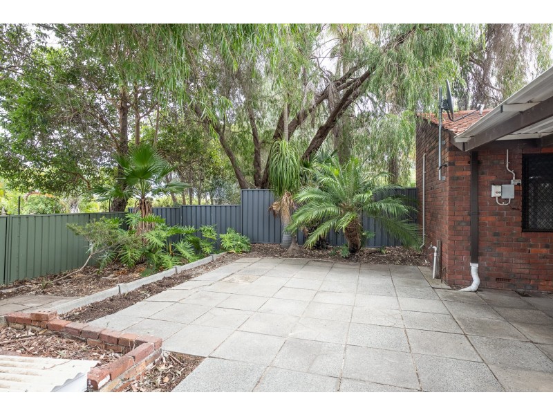 30 Stirling Crescent, High Wycombe WA 6057