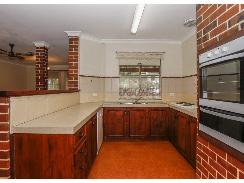 Unit 1/32 Canning Road, Kalamunda WA 6076