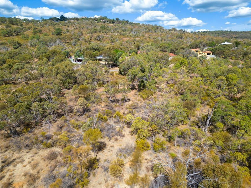 207 Holmes Road, Forrestfield WA 6058