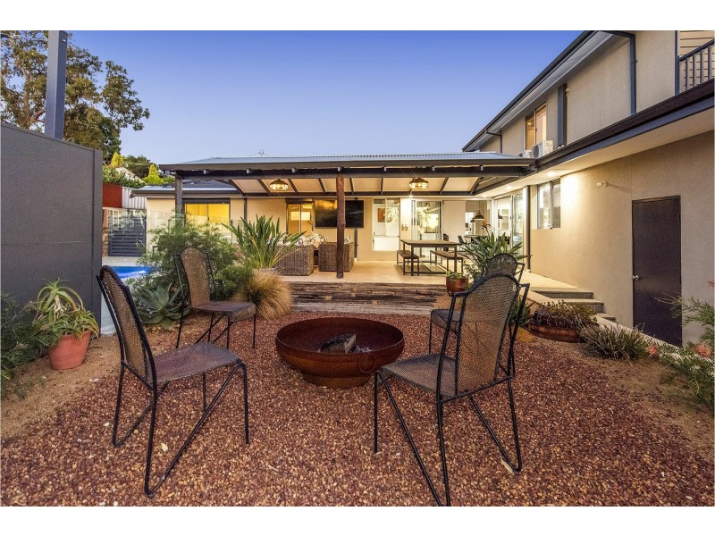 44 Fletcher Road, Lesmurdie WA 6076