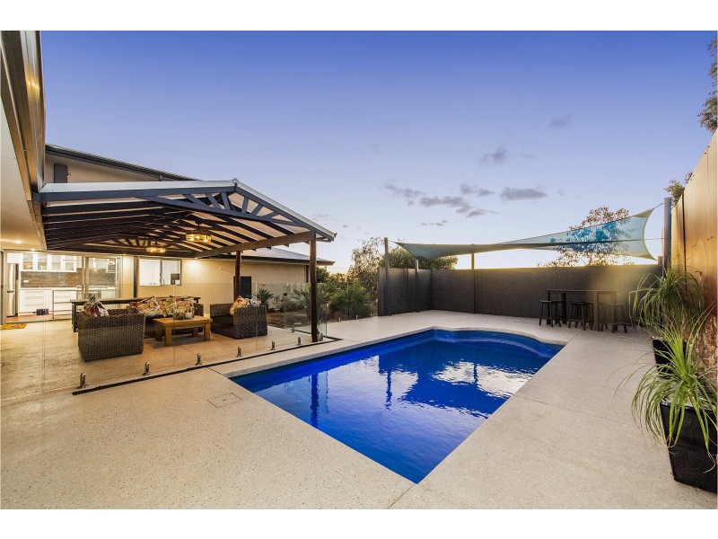 44 Fletcher Road, Lesmurdie WA 6076