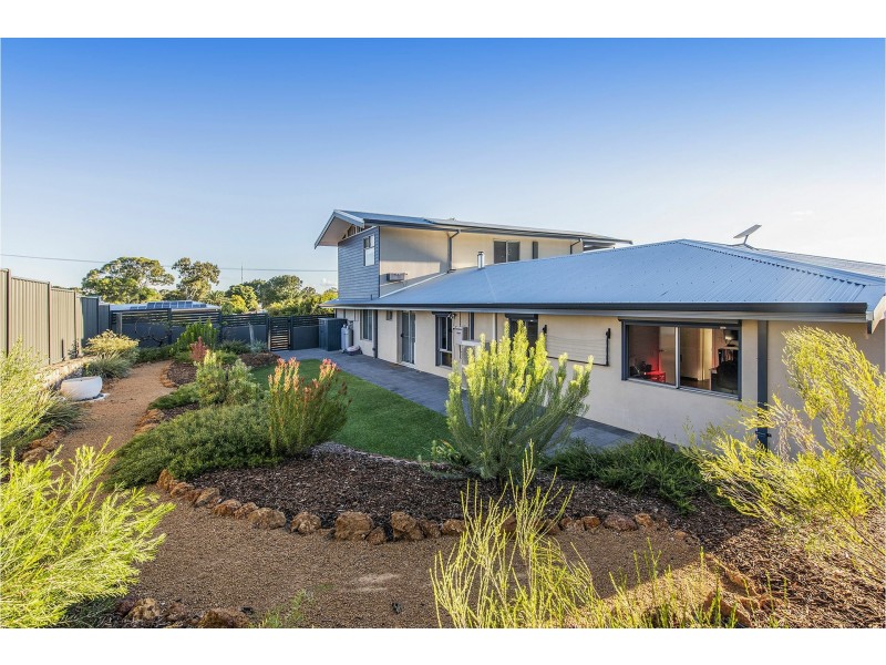 44 Fletcher Road, Lesmurdie WA 6076