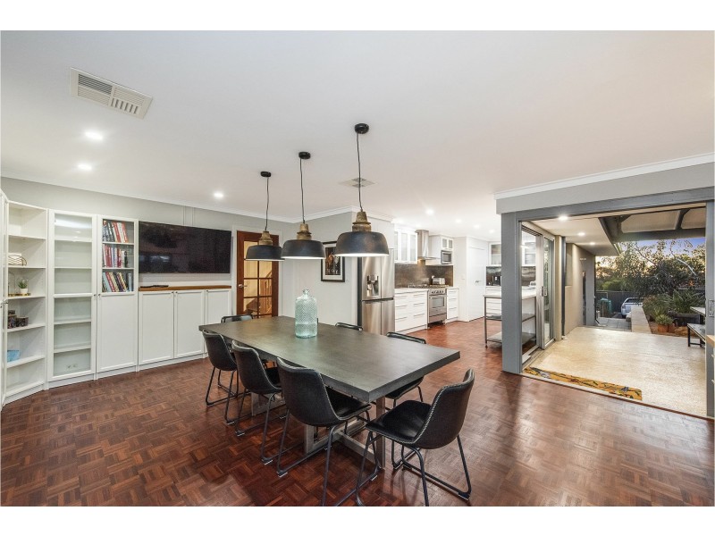 44 Fletcher Road, Lesmurdie WA 6076