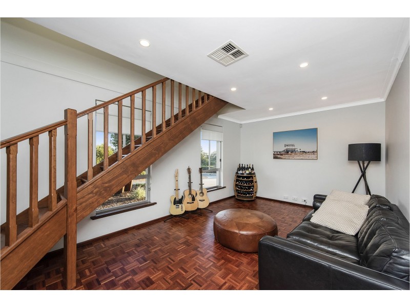 44 Fletcher Road, Lesmurdie WA 6076