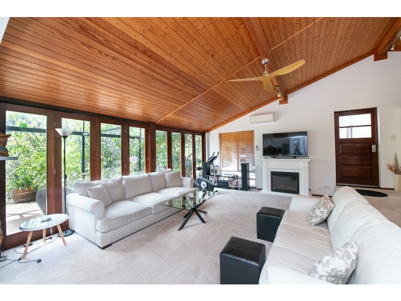 66 Walnut Road, Bickley WA 6076