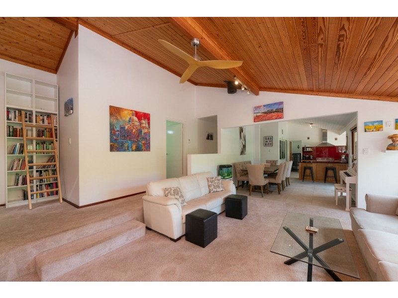 66 Walnut Road, Bickley WA 6076