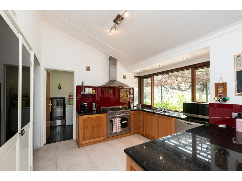 66 Walnut Road, Bickley WA 6076