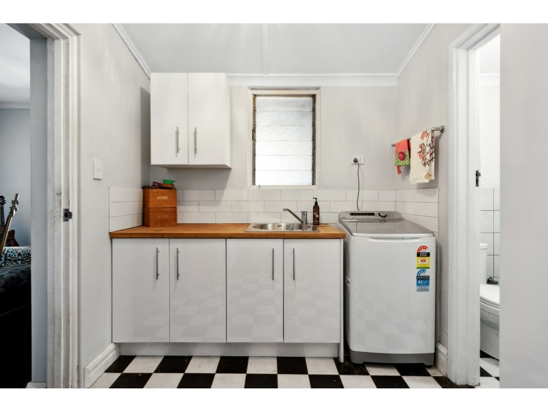 4 Ray Road, Swan View WA 6056