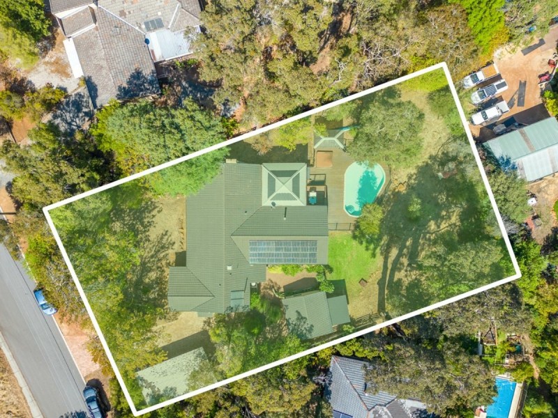 34 Albert Road, Lesmurdie WA 6076