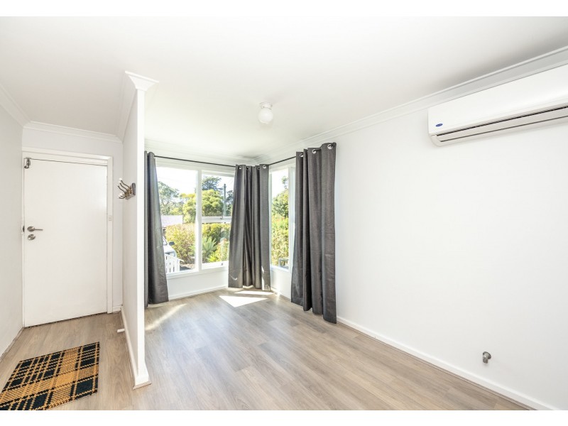 17 Kalbarri Street, Lesmurdie WA 6076