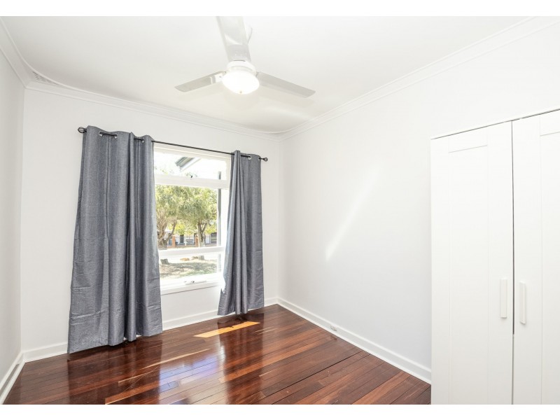 17 Kalbarri Street, Lesmurdie WA 6076