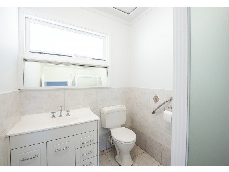 17 Kalbarri Street, Lesmurdie WA 6076