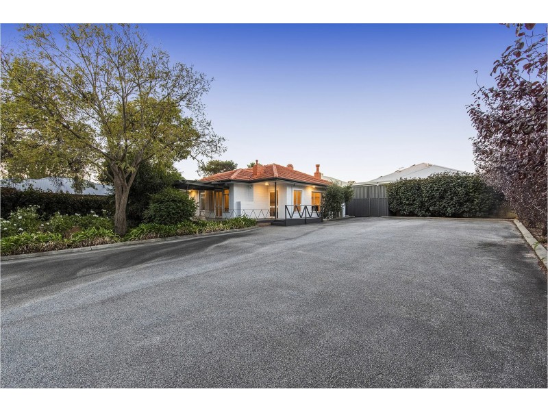 59 Canning Road, Kalamunda WA 6076