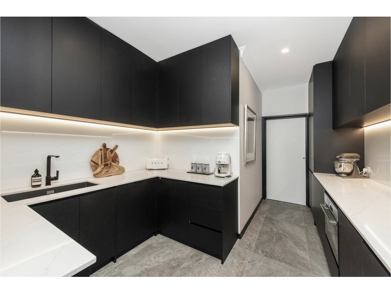 24 Bolt Court, Lesmurdie WA 6076