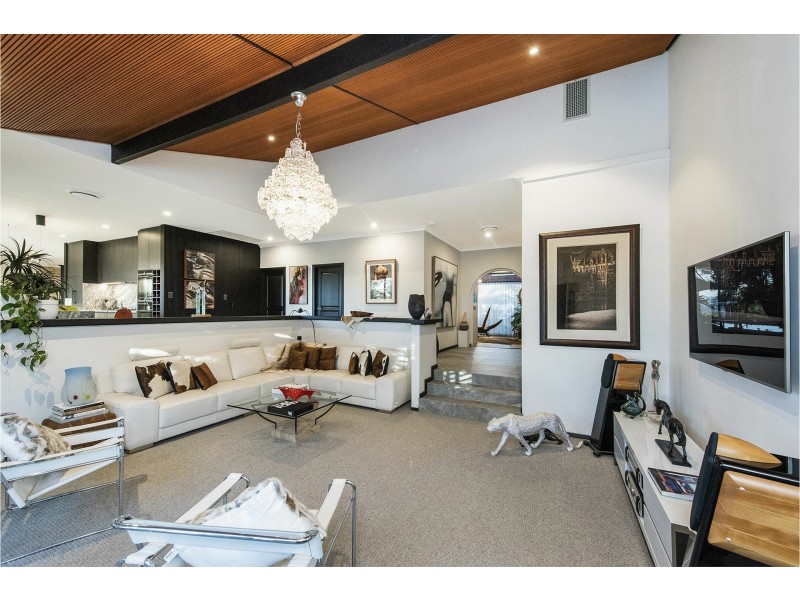 24 Bolt Court, Lesmurdie WA 6076