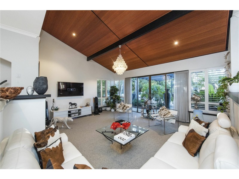 24 Bolt Court, Lesmurdie WA 6076