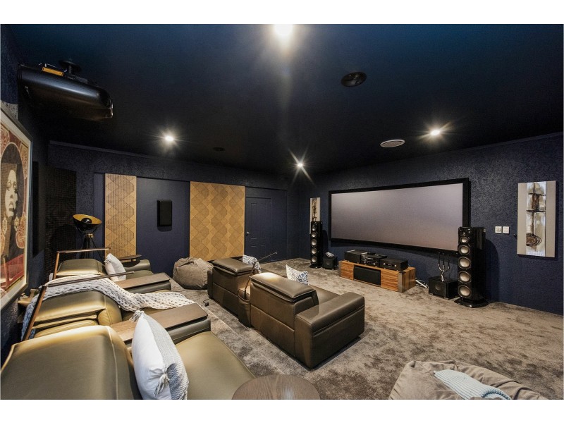 24 Bolt Court, Lesmurdie WA 6076