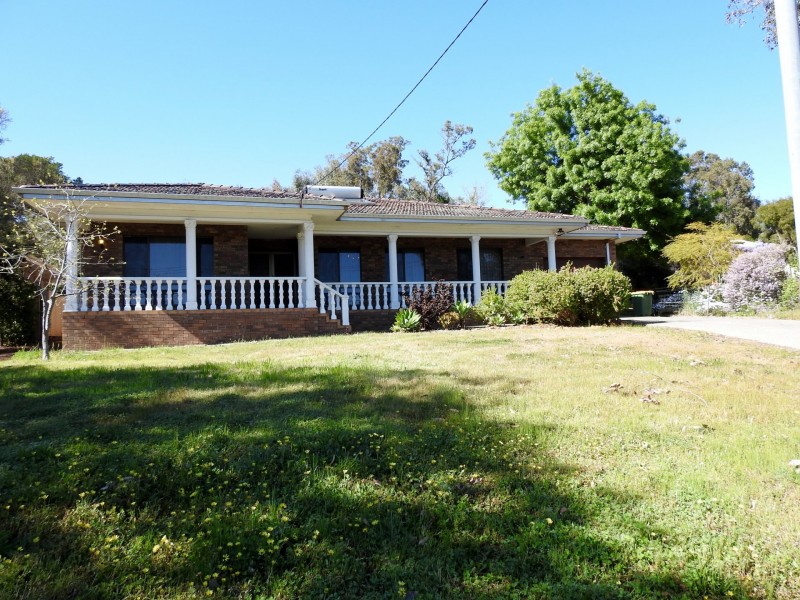 224 Pickering Brook Road, Pickering Brook WA 6076