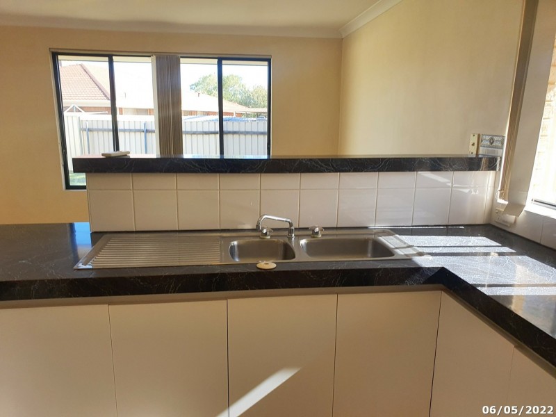 10B Limonite Court, Forrestfield WA 6058