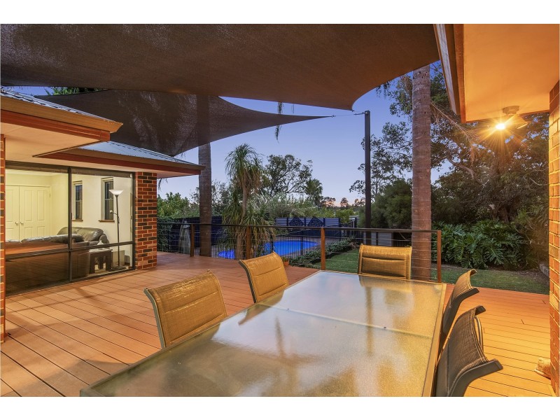 25 Armour Way, Lesmurdie WA 6076