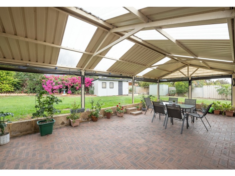 12 Naylor Place, Lesmurdie WA 6076