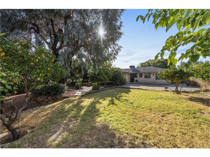 133 Grove Road, Lesmurdie WA 6076