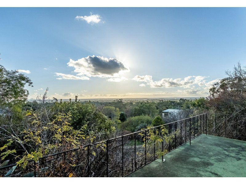 62 West Terrace, Kalamunda WA 6076