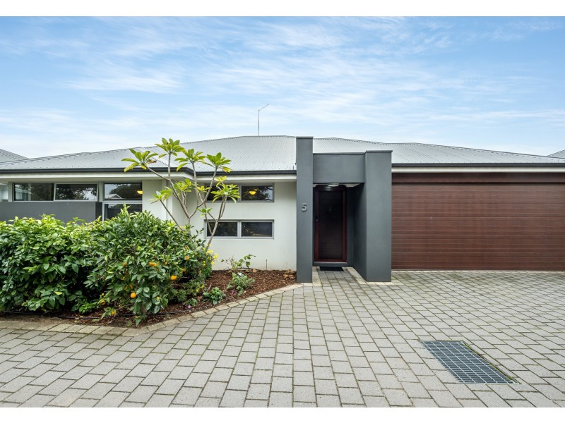 Villa 5/43 Boonooloo Road, Kalamunda WA 6076