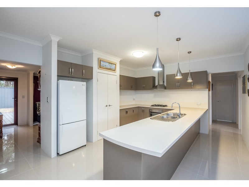 Villa 5/43 Boonooloo Road, Kalamunda WA 6076