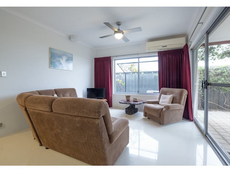 Villa 5/43 Boonooloo Road, Kalamunda WA 6076