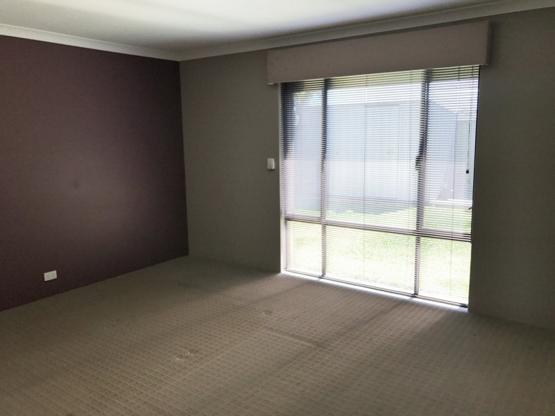 15 Foxton Boulavard, High Wycombe WA 6057